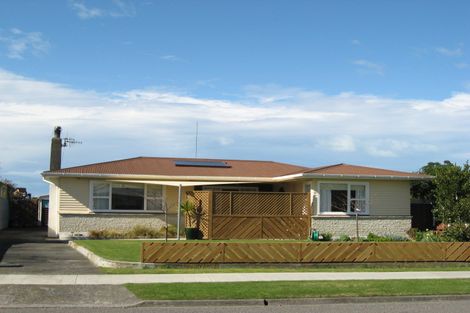 Photo of property in 21 Henley Crescent, Pirimai, Napier, 4112