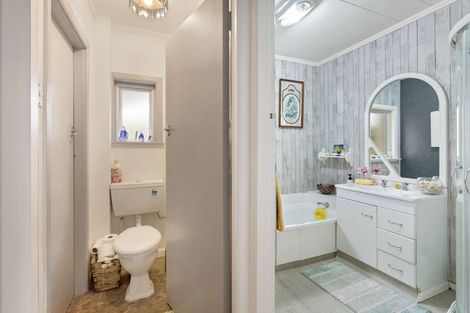 Photo of property in 124 Opouteke Road, Kaihu, 0379