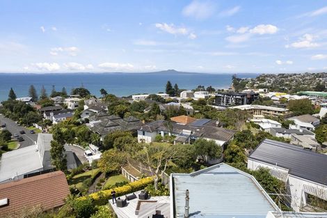 Photo of property in 825 Beach Road, Browns Bay, Auckland, 0630