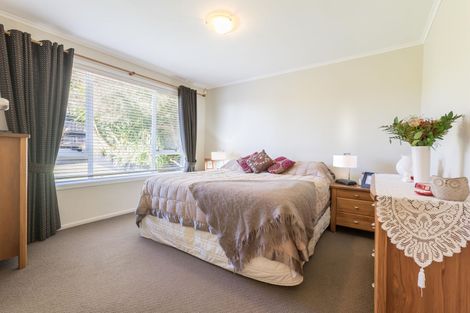 Photo of property in 36 Fairmount Road, Titirangi, Auckland, 0604