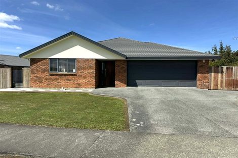 Photo of property in 42 Peter Hall Drive, Kelvin Grove, Palmerston North, 4414