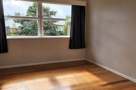 Photo of property in 71 Awaroa Road, Helensville, 0800