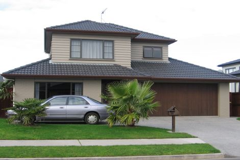 Photo of property in 32 Baltersan Drive, Flat Bush, Auckland, 2016