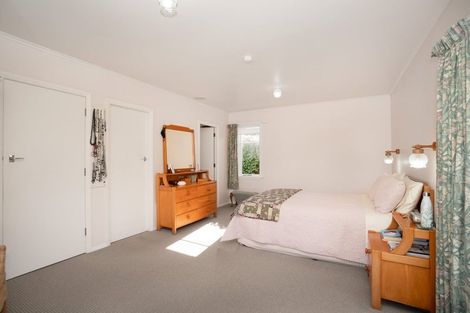 Photo of property in 8 Swansea Street, Hokowhitu, Palmerston North, 4410