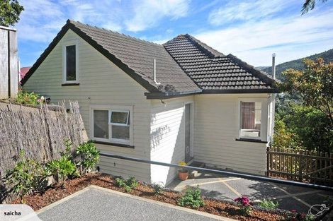 Photo of property in 23 Rangoon Street, Khandallah, Wellington, 6035