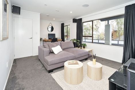 Photo of property in 10b Burn-murdoch Street, St Andrews, Hamilton, 3200