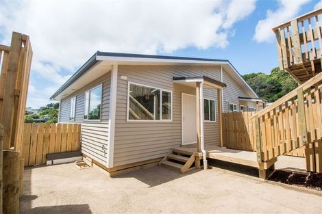 Photo of property in 1a Court Road, Tawa, Wellington, 5028