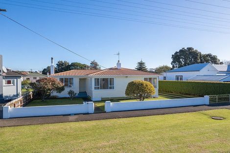 Photo of property in 83 Browne Street, Waitara, 4320