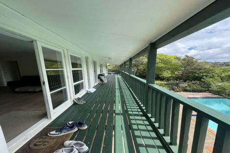 Photo of property in 42 Oaktree Avenue, Browns Bay, Auckland, 0630