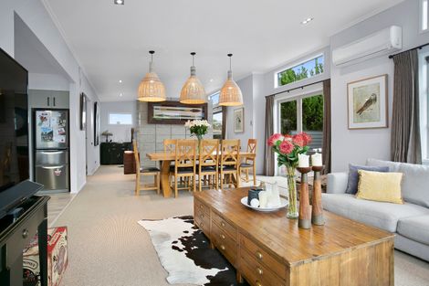 Photo of property in 29 Norfolk Drive, Cambridge, 3434