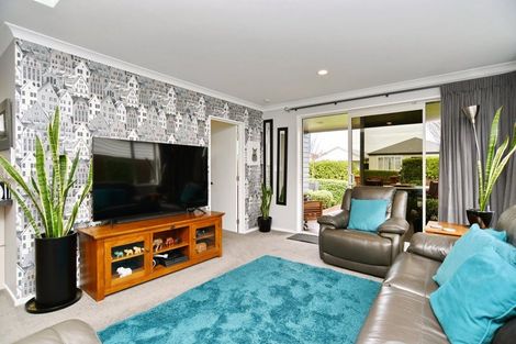 Photo of property in 26 Pounamu Place, Pegasus, 7612