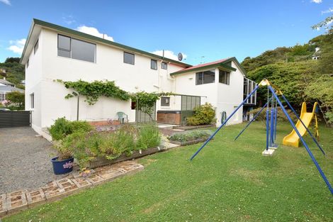 Photo of property in 1 Motu Street, Saint Clair, Dunedin, 9012