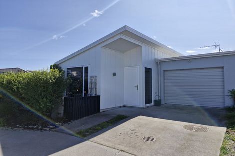Photo of property in 1 Chain Place, Papamoa, 3118