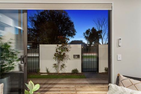 Photo of property in 2/162 Springfield Road, St Albans, Christchurch, 8014