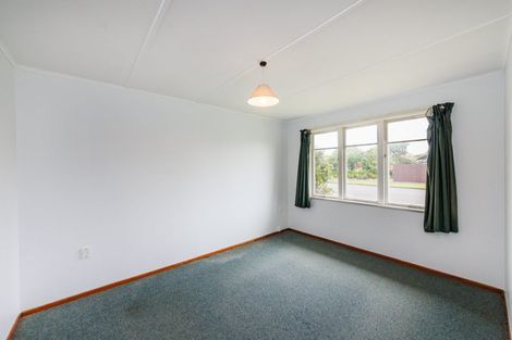 Photo of property in 2 Stoke Place, Awapuni, Palmerston North, 4412