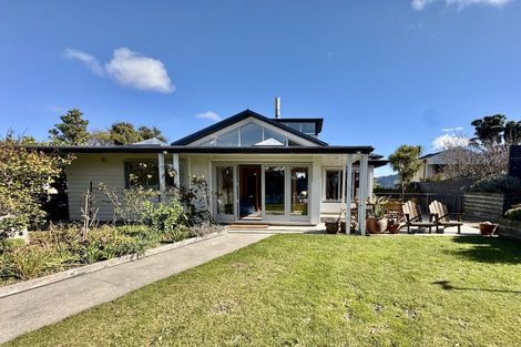Photo of property in 45 The Crescent, Roseneath, Wellington, 6011