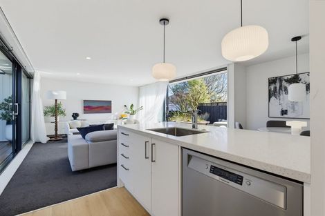 Photo of property in 275 Hills Road, Mairehau, Christchurch, 8013