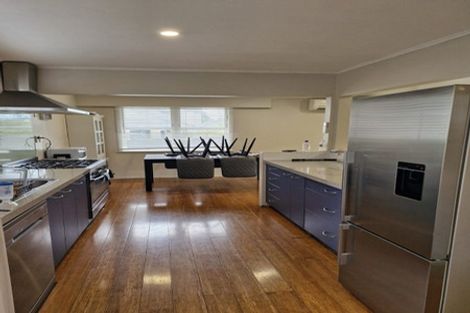 Photo of property in 22 Montmere Avenue, Te Atatu Peninsula, Auckland, 0610