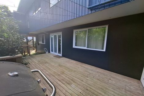 Photo of property in 12a Ridge Lane, New Plymouth, 4310
