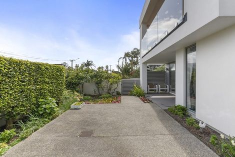 Photo of property in 38 Takutai Avenue, Bucklands Beach, Auckland, 2012