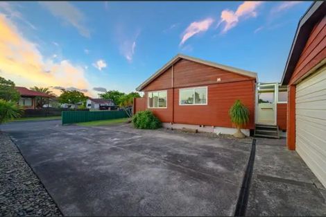 Photo of property in 7 Kenwick Place, Burswood, Auckland, 2013