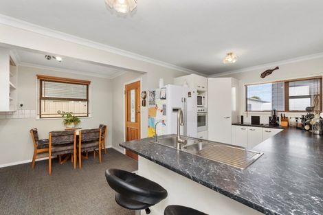 Photo of property in 91 Bartholomew Road, Levin, 5510