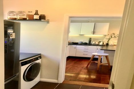 Photo of property in 40 Jackson Street, Island Bay, Wellington, 6023