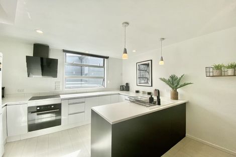 Photo of property in 18c The Strand, Parnell, Auckland, 1010