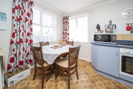 Photo of property in 17 Mclean Street, Hawera, 4610