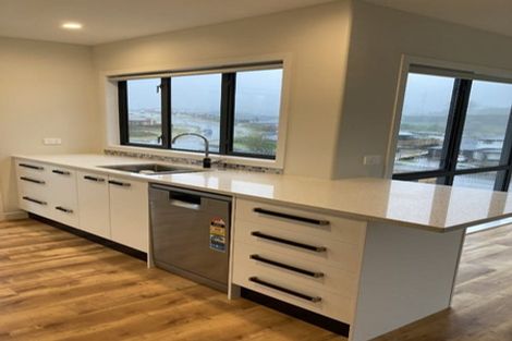 Photo of property in 5 Aneta Way, Pyes Pa, Tauranga, 3112