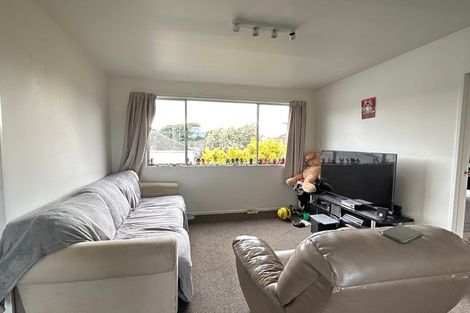 Photo of property in 1/158 Kings Crescent, Hutt Central, Lower Hutt, 5010