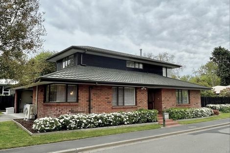 Photo of property in 10 Castle Way, Beckenham, Christchurch, 8023