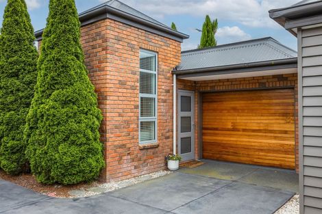 Photo of property in 121c Jeffreys Road, Strowan, Christchurch, 8052