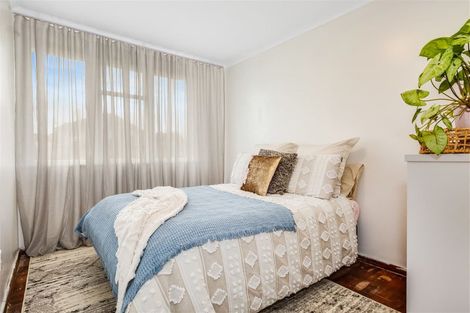 Photo of property in 14 Stevens Crescent, Ranui, Porirua, 5024