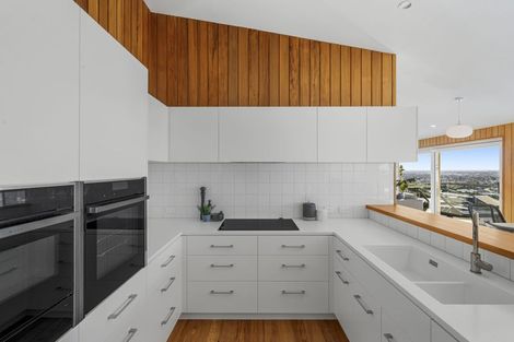 Photo of property in 7 Michael Avenue, Mount Pleasant, Christchurch, 8081