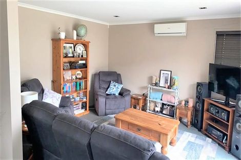 Photo of property in 5 Gina Way, Welcome Bay, Tauranga, 3112