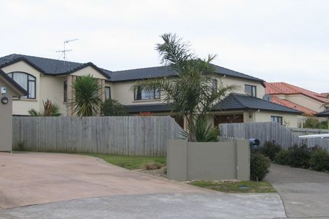 Photo of property in 15 Dunloy Place, East Tamaki Heights, Auckland, 2016