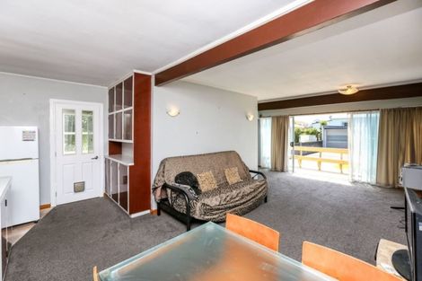 Photo of property in 10 Kingwell Street, Moturoa, New Plymouth, 4310