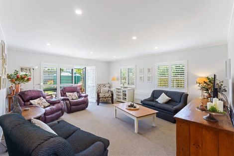 Photo of property in 19 Dixie Street, Te Horo Beach, Otaki, 5581