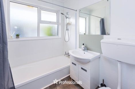 Photo of property in 2/6 Hay Street, Ebdentown, Upper Hutt, 5018