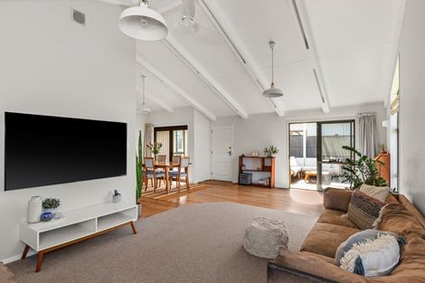 Photo of property in 19 Laurent Place, Greenmeadows, Napier, 4112