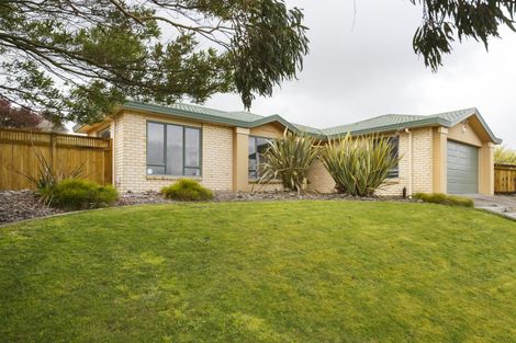 Photo of property in 3 Logan Way, Kelvin Grove, Palmerston North, 4414