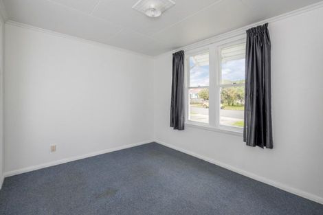 Photo of property in 12 Stuckey Street, Levin, 5510