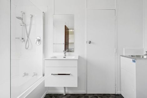 Photo of property in 293a Wellington Road, Wainuiomata, Lower Hutt, 5014