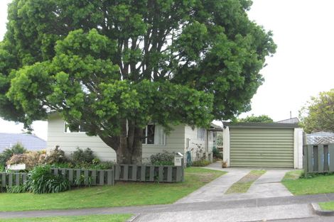 Photo of property in 33 Cumberland Crescent, Welcome Bay, Tauranga, 3112