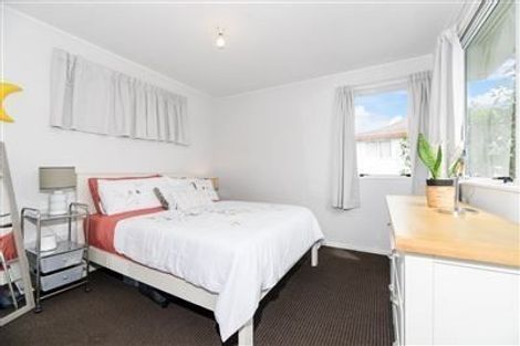 Photo of property in 48 Borich Road, Sunnyvale, Auckland, 0612