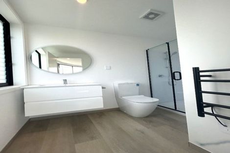 Photo of property in 15 Tiraumea Drive, Pakuranga, Auckland, 2010