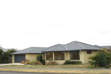 Photo of property in 21 Anglesea Avenue, Parklands, Christchurch, 8083