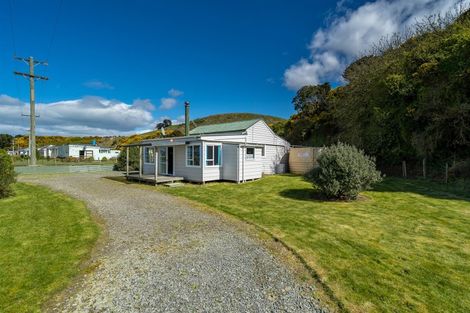 Photo of property in 1354 Toko Mouth Road, Toko Mouth, Milton, 9292