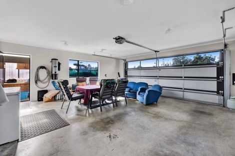 Photo of property in 2 Heaphy Road, Opunake, 4616